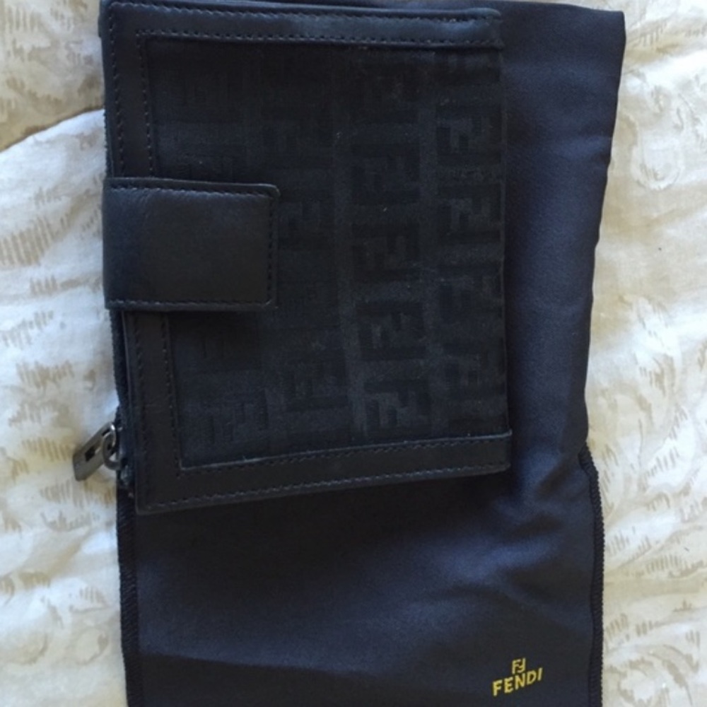 💯Authentic Fendi Wallet